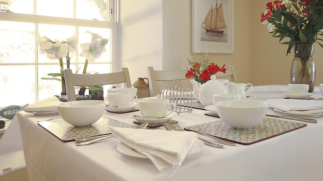 Caroe Farm House Otterham ภายนอก รูปภาพ